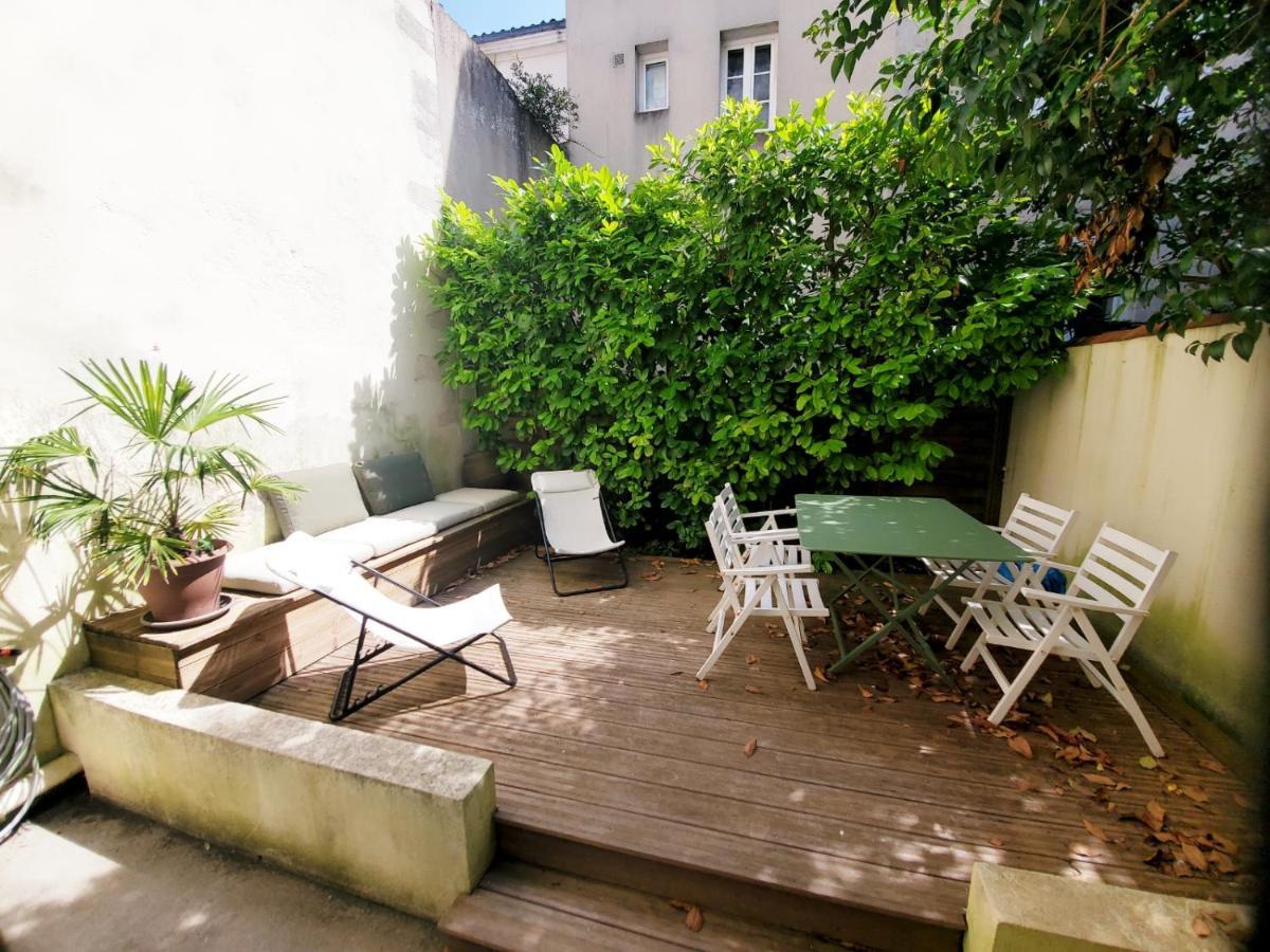 La Maison De Ville 76M2 Avec Terrasse De 22M2 La Rochelle  Exterior photo